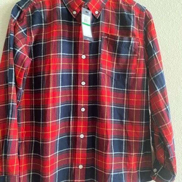 NWT Tommy Hilfiger Boys Plaid Cotton Red Long Sleeve Button Down Shirt Large - Picture 4 of 6
